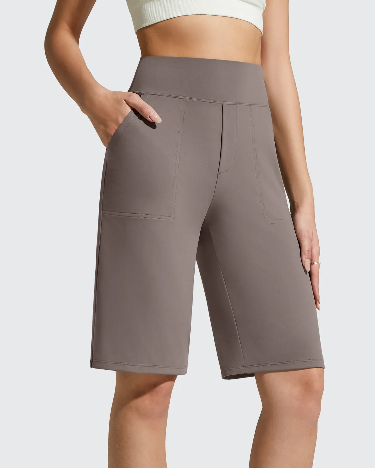 EverGoing Bermuda Pockets Knee Length Shorts 10"