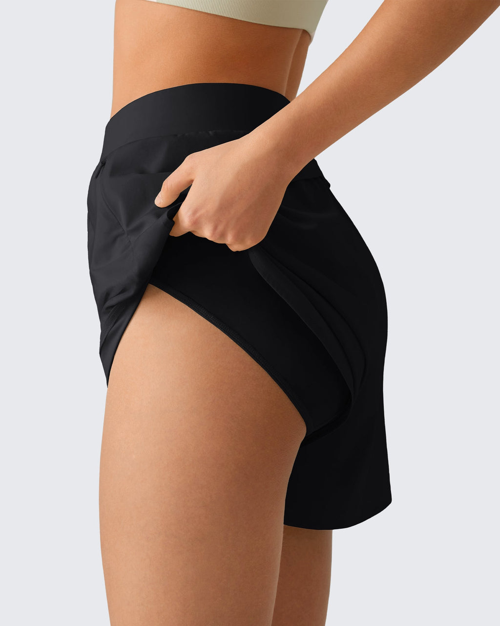 G4Free Chillwhisp 2.5" Dolphin Hem Running Shorts with Pockets