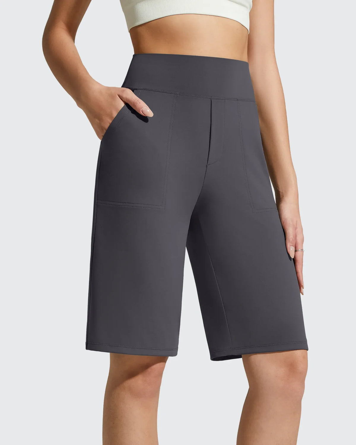 EverGoing Bermuda Pockets Knee Length Shorts 10"