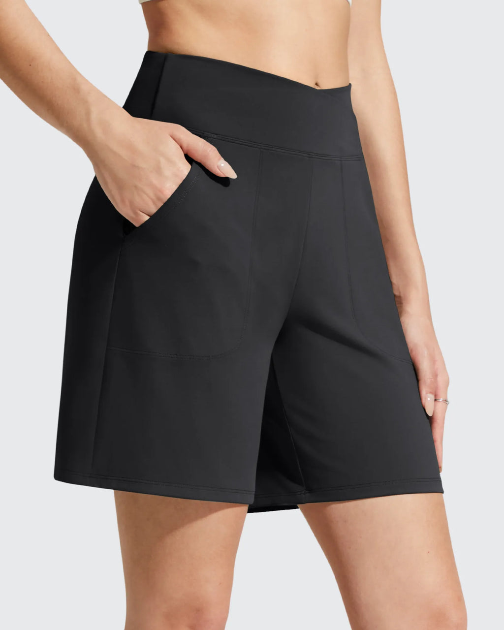 EverGoing Cross Waist Pockets Athletic Shorts 6''