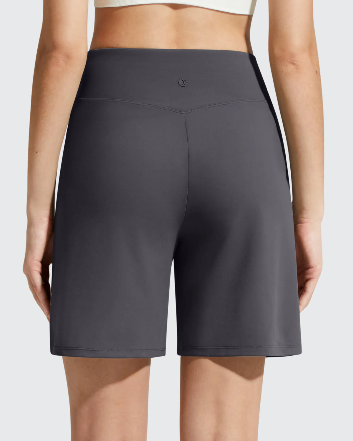 EverGoing Cross Waist Pockets Athletic Shorts 6''