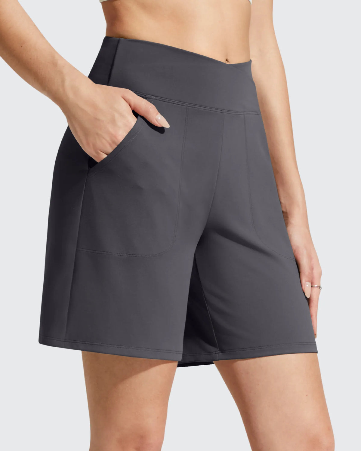EverGoing Cross Waist Pockets Athletic Shorts 6''