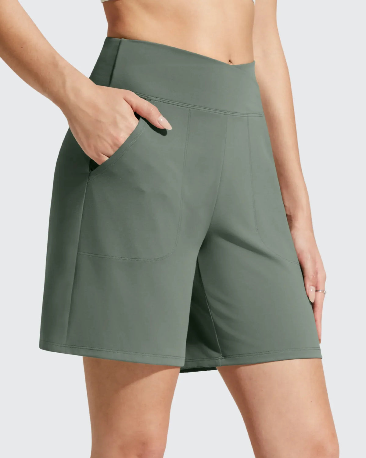 EverGoing Cross Waist Pockets Athletic Shorts 6''