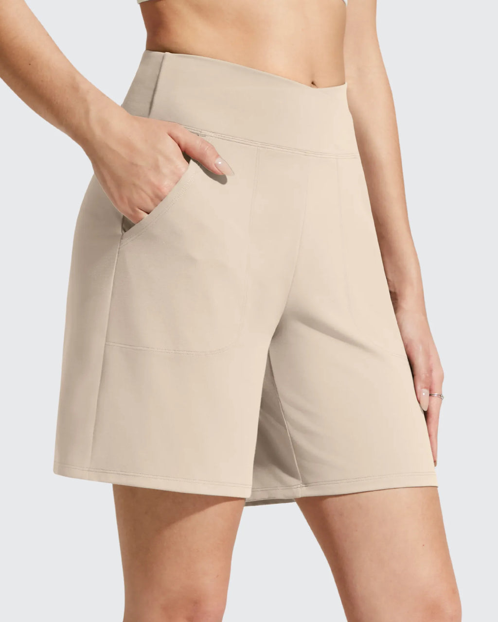 EverGoing Cross Waist Pockets Athletic Shorts 6''
