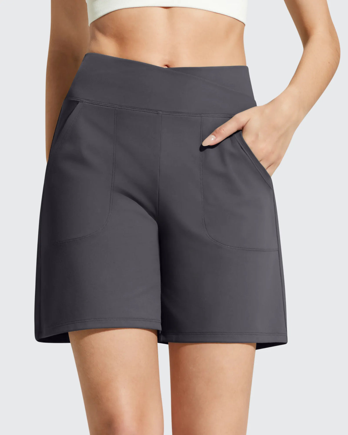 EverGoing Cross Waist Pockets Athletic Shorts 6''