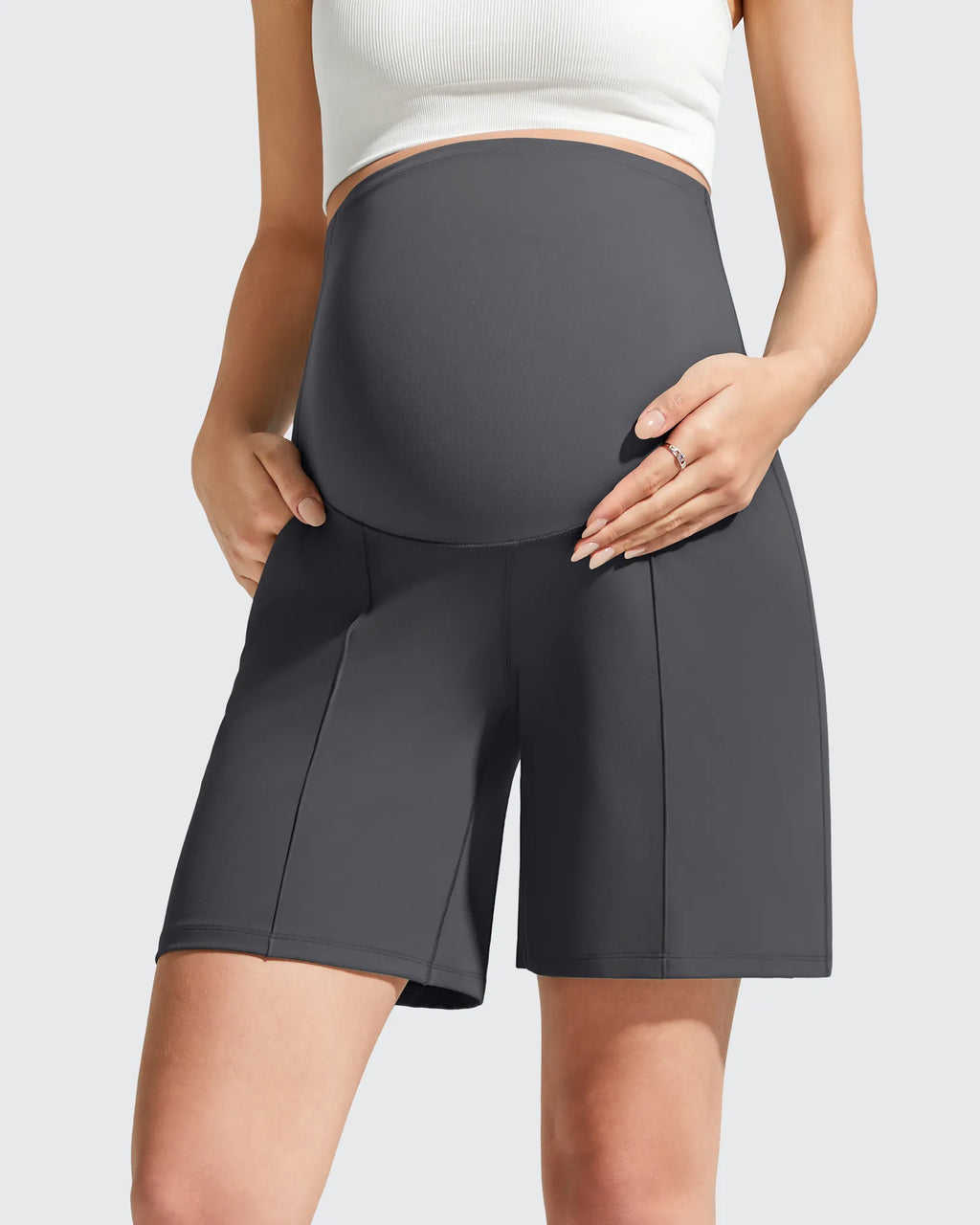 Evergoing Front Pleats Pockets Maternity Shorts