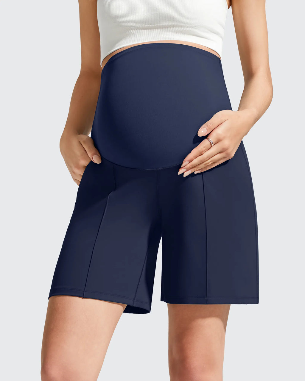 Evergoing Front Pleats Pockets Maternity Shorts