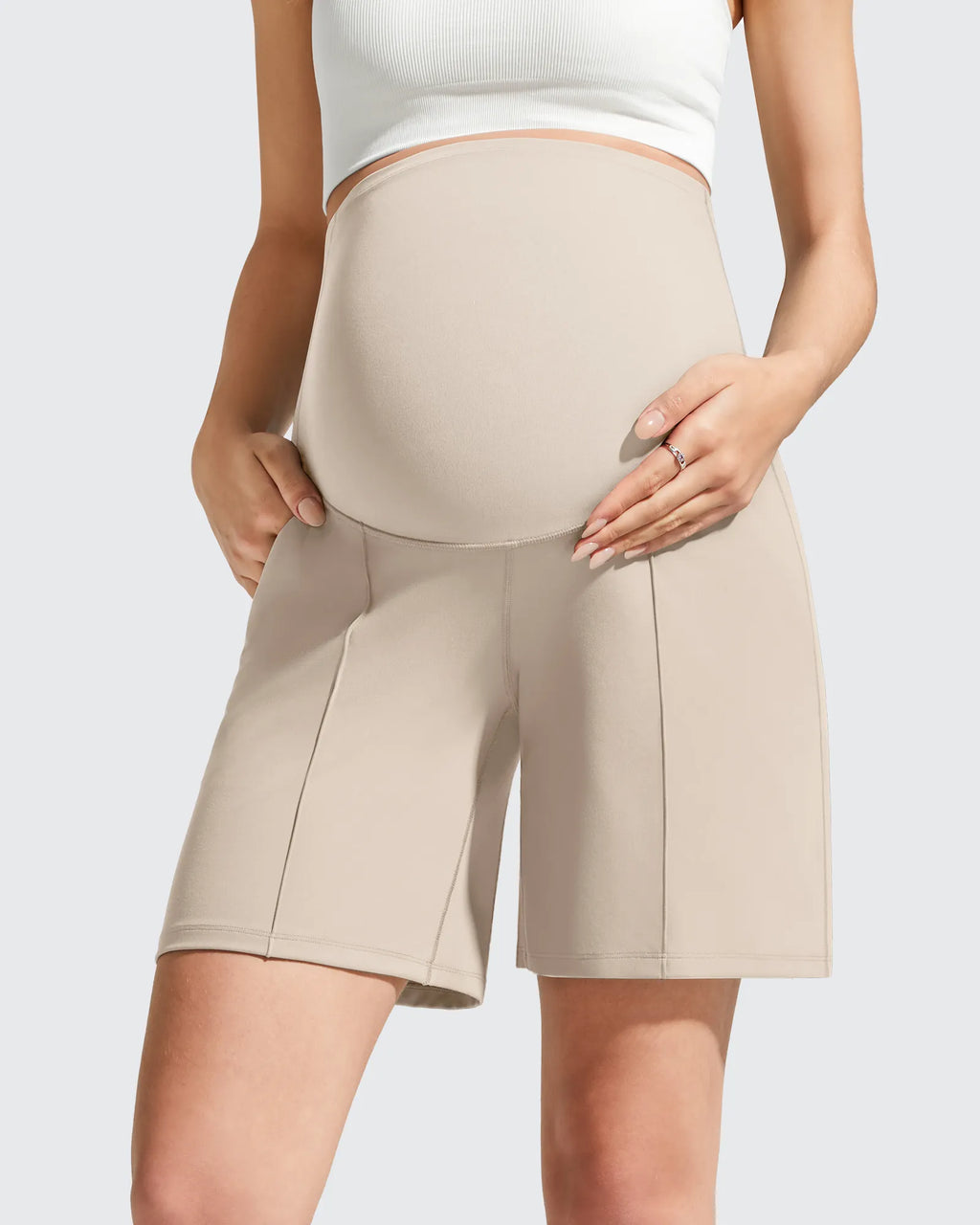 Evergoing Front Pleats Pockets Maternity Shorts