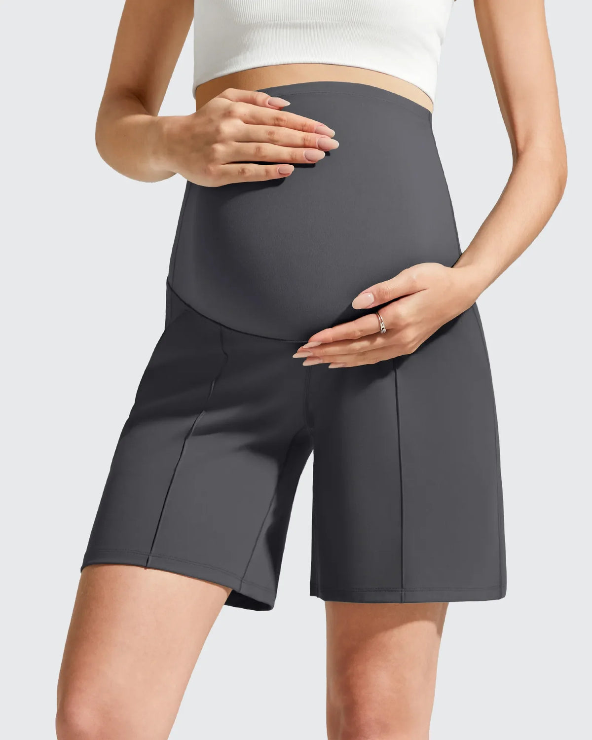 Evergoing Front Pleats Pockets Maternity Shorts