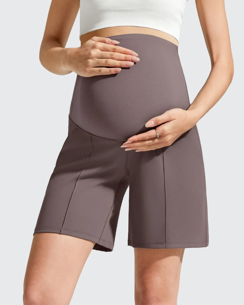 Evergoing Front Pleats Pockets Maternity Shorts