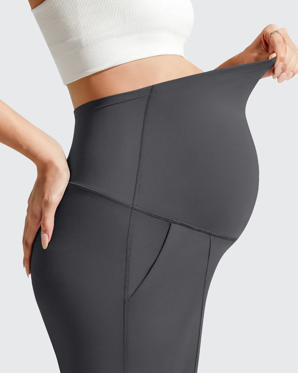 Evergoing Front Pleats Pockets Maternity Shorts