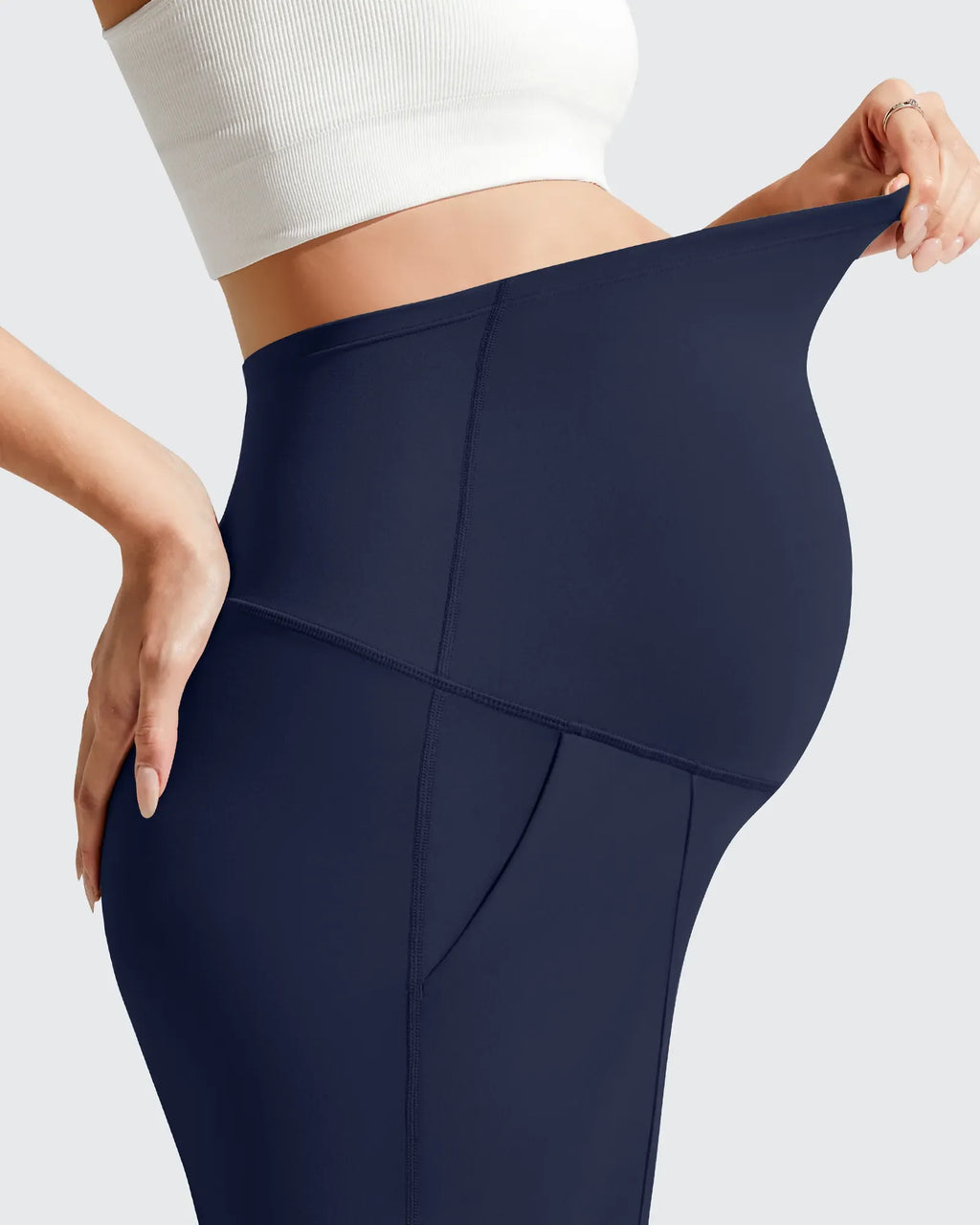 Evergoing Front Pleats Pockets Maternity Shorts