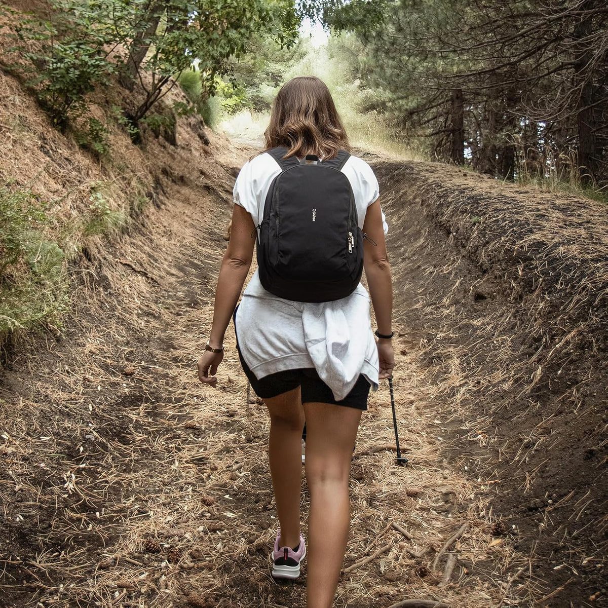 G4Free 15L Water-Resistant Hiking Backpack Adjustable Chest Strap
