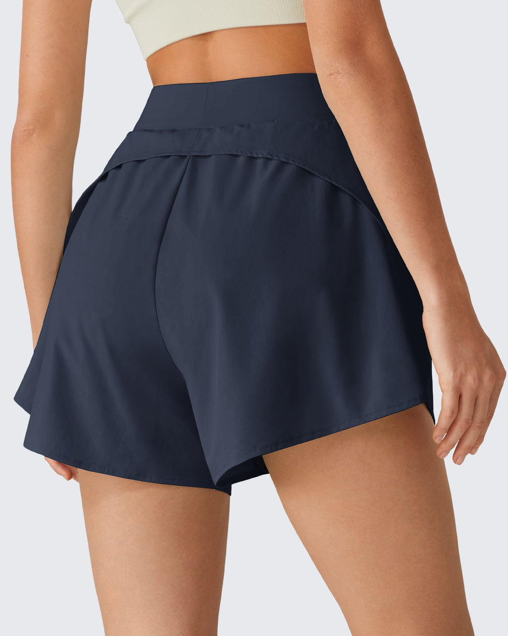 G4Free Chillwhisp 2.5" Dolphin Hem Running Shorts with Pockets