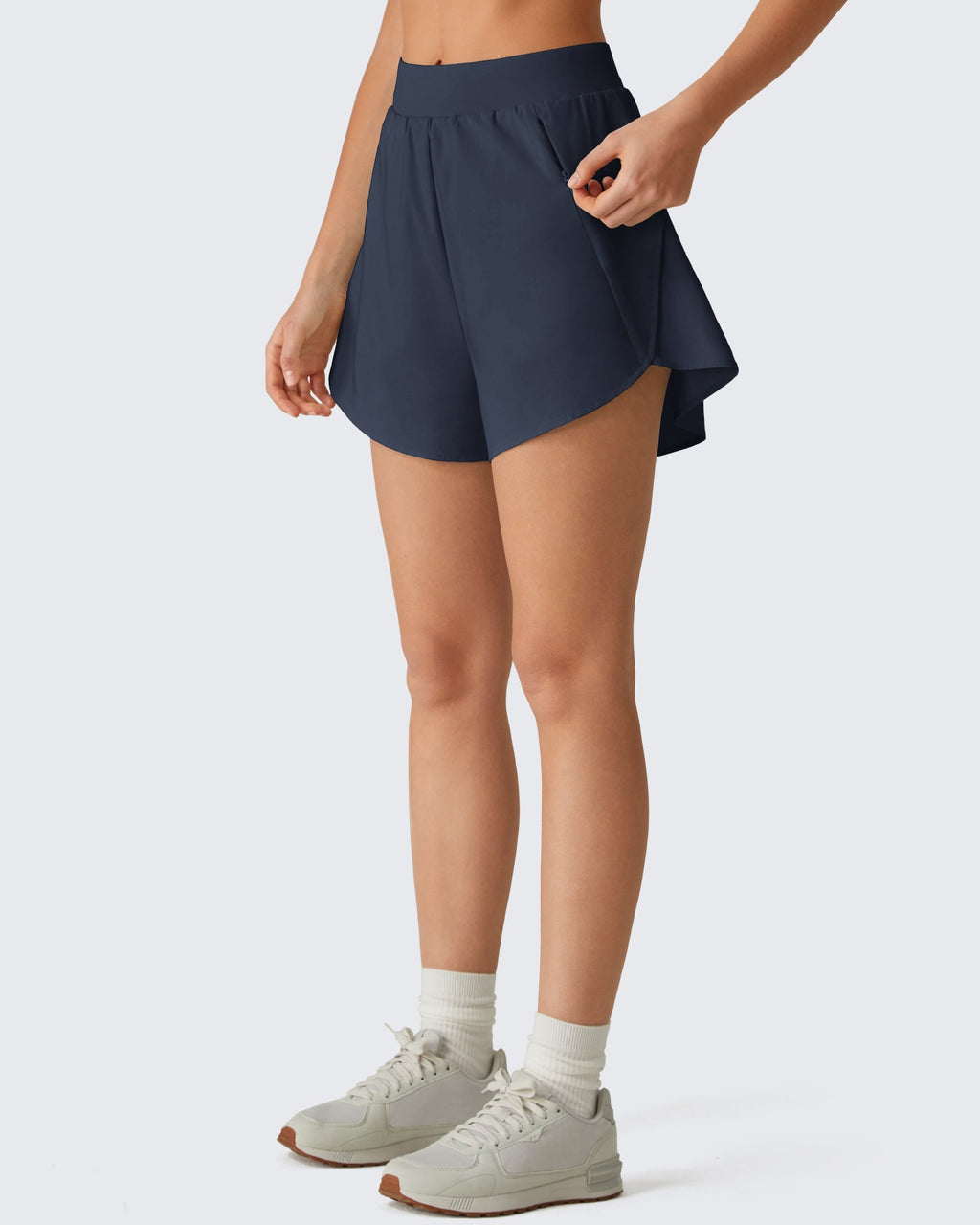 G4Free Chillwhisp 2.5" Dolphin Hem Running Shorts with Pockets
