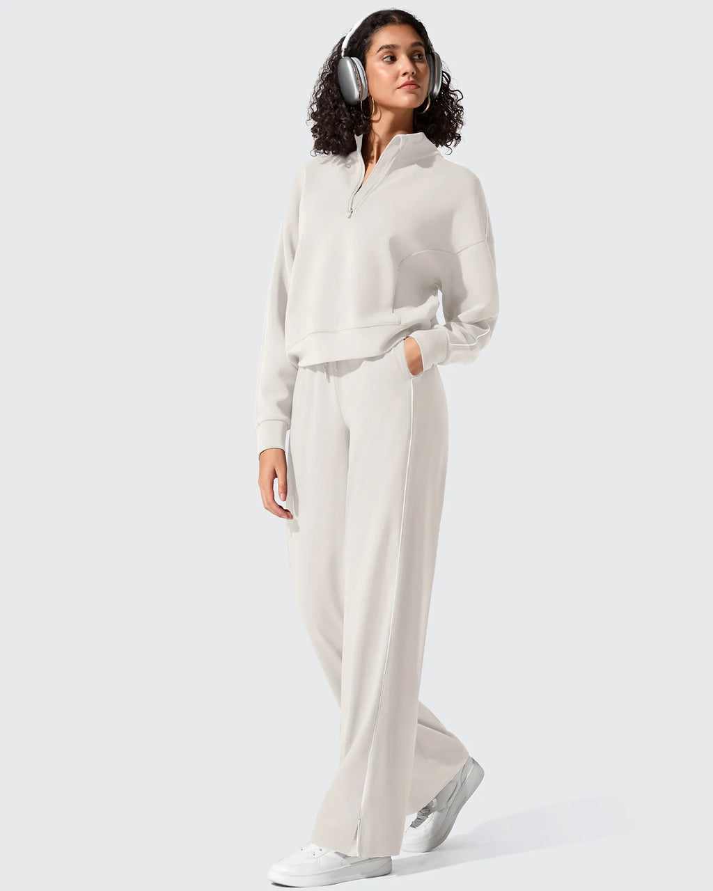 Smoofit Half-Zip White Piping Mock Neck Pullover Sweatshirts