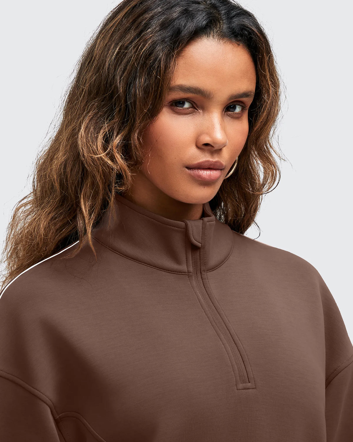 Smoofit Half-Zip White Piping Mock Neck Pullover Sweatshirts