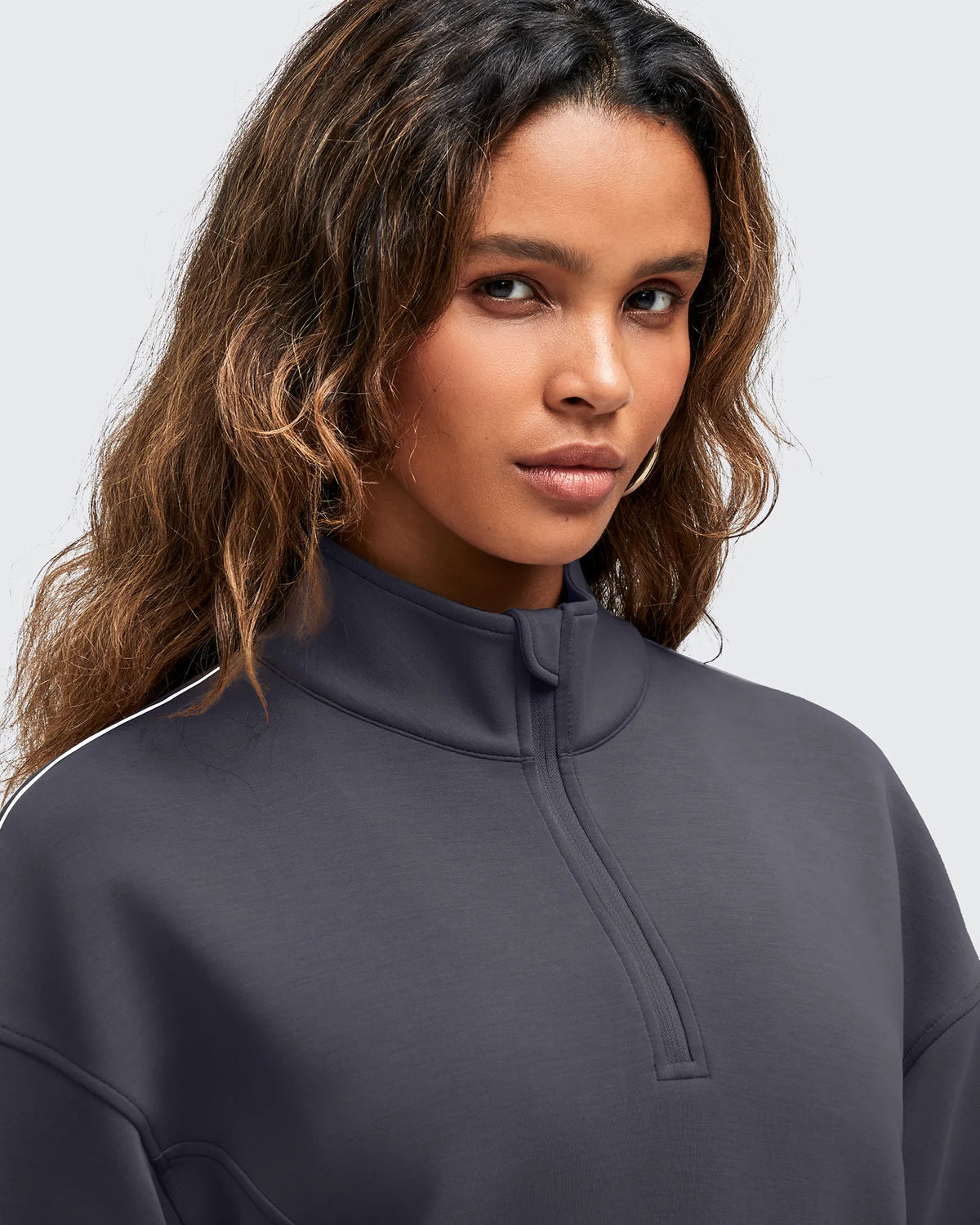 Smoofit Half-Zip White Piping Mock Neck Pullover Sweatshirts