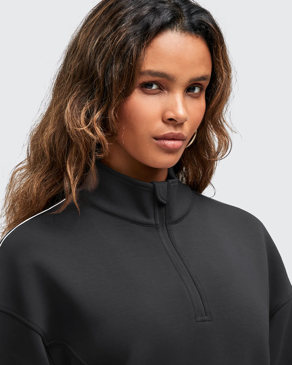 Smoofit Half-Zip White Piping Mock Neck Pullover Sweatshirts